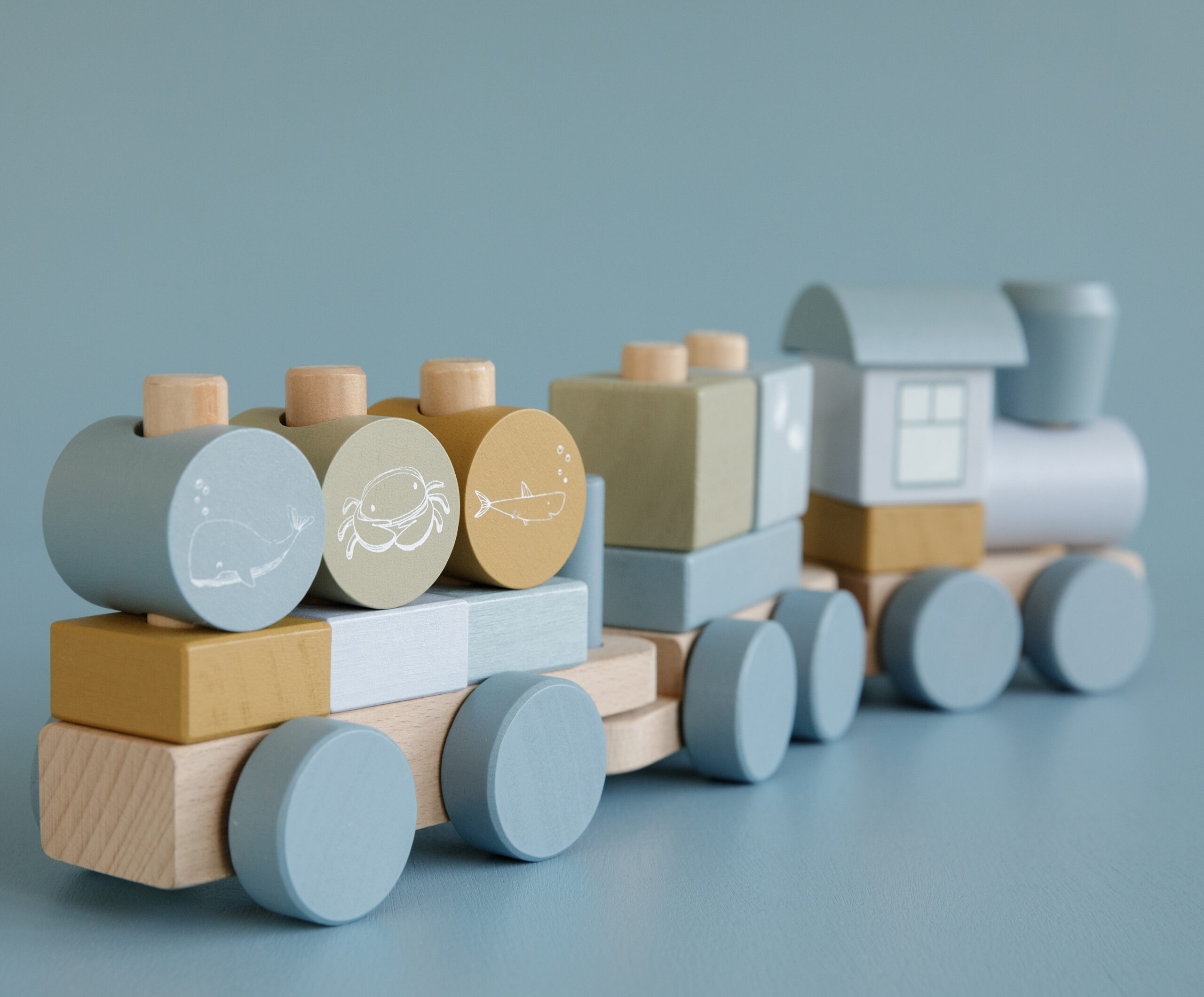 LD7036 - Stacking Train Blue (4)
