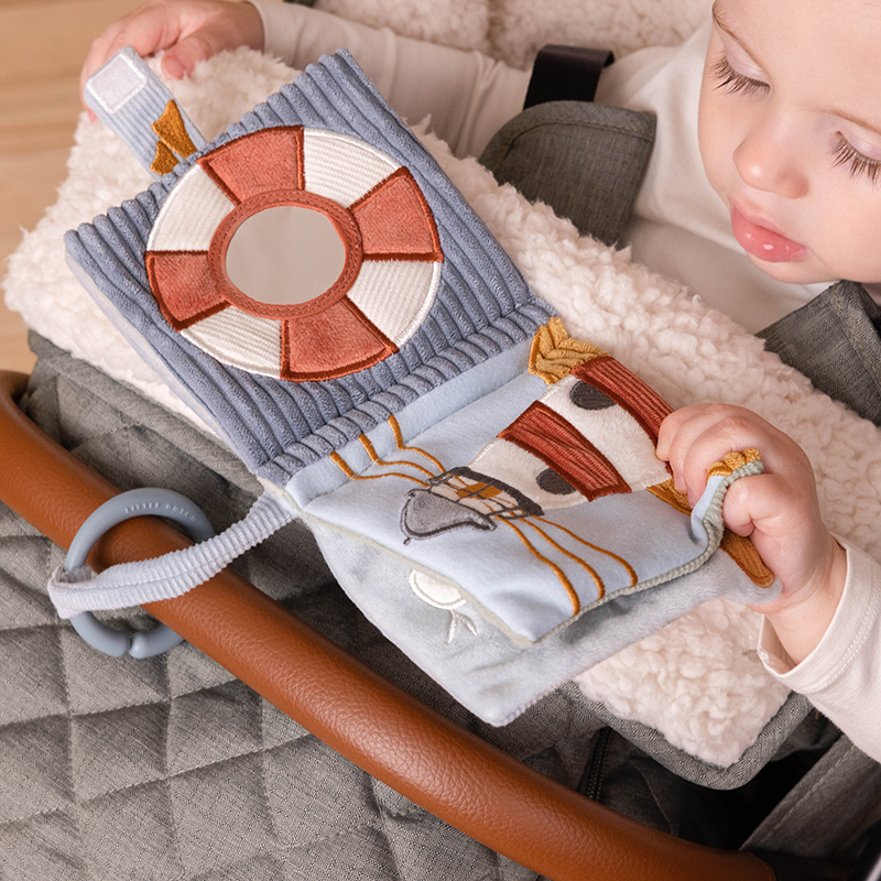 LD8619 - Stroller Booklet - Sailors Bay (7)