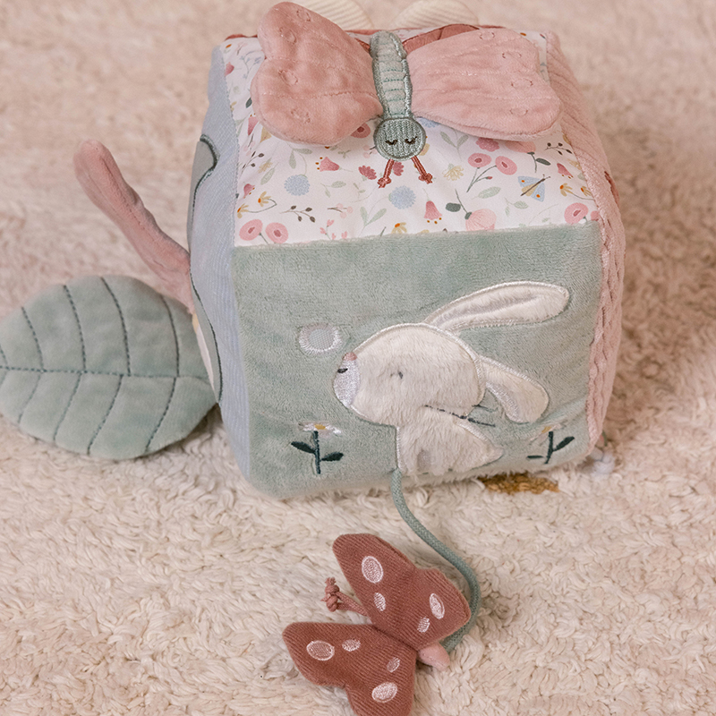 LD8709 Activity Cube Flowers & Butterflies (3)