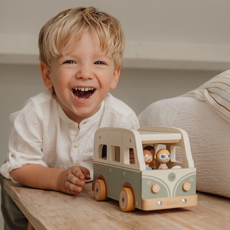 LD7098 - Vintage Van (19)