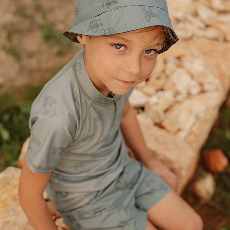 0023430_little-dutch-zwem-t-shirt-korte-mouw-turtle-island-olive-74-80-turtle-island-1_1000